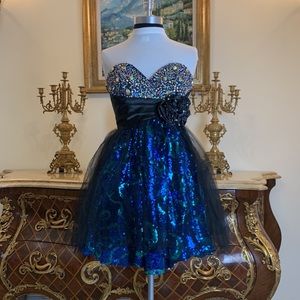 Sweetheart 16 short sequins homecoming prom dress